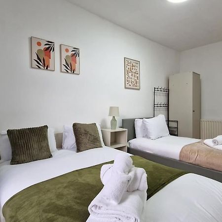 2 Bedroom Apartment Near Station 伦敦 外观 照片
