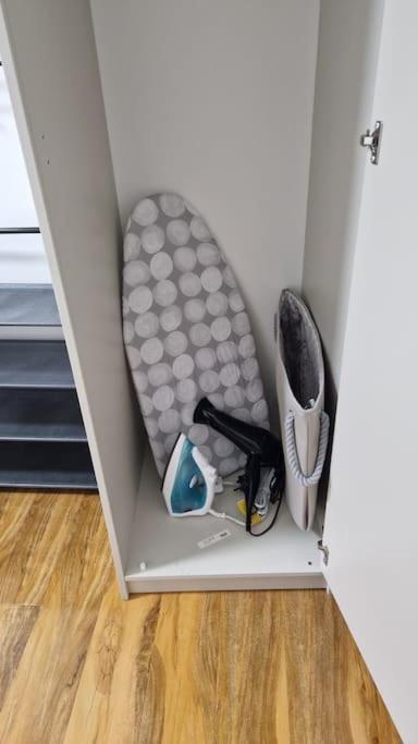 2 Bedroom Apartment Near Station 伦敦 外观 照片